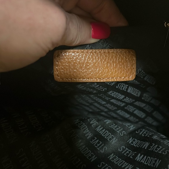 Steve Madden straw backpack - Picture 6 of 8